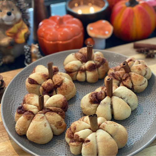 Recept: pompoen kaneelbroodjes 