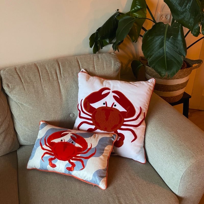 Kussen krab - rood/blauw - 27x45 cm
