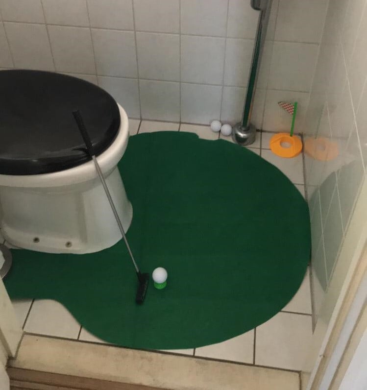 Toilet golf