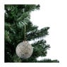 Kerstbal met bloemenreliëf - groen - 8 cm