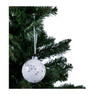 Kerstbal met sneeuwvlokjes - wit - 8 cm