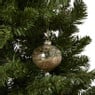 Kerstbal met glitter - transparant/goudkleurig - ø8 cm