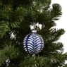 Kerstbal blaadjes handgeschilderd - wit/blauw - ø8 cm