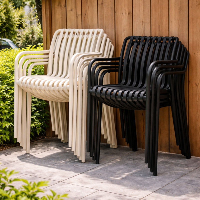 Stapelbare tuinstoel Lea met armleuning - beige - 80x58x55 cm