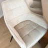 Eetkamerstoel velvet met armleuning - beige - 87x56.5x43 cm